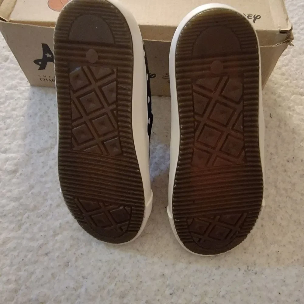 🆕️🐭Disney Minnie Mouse Slip On Sneakers, Sz 12, 13